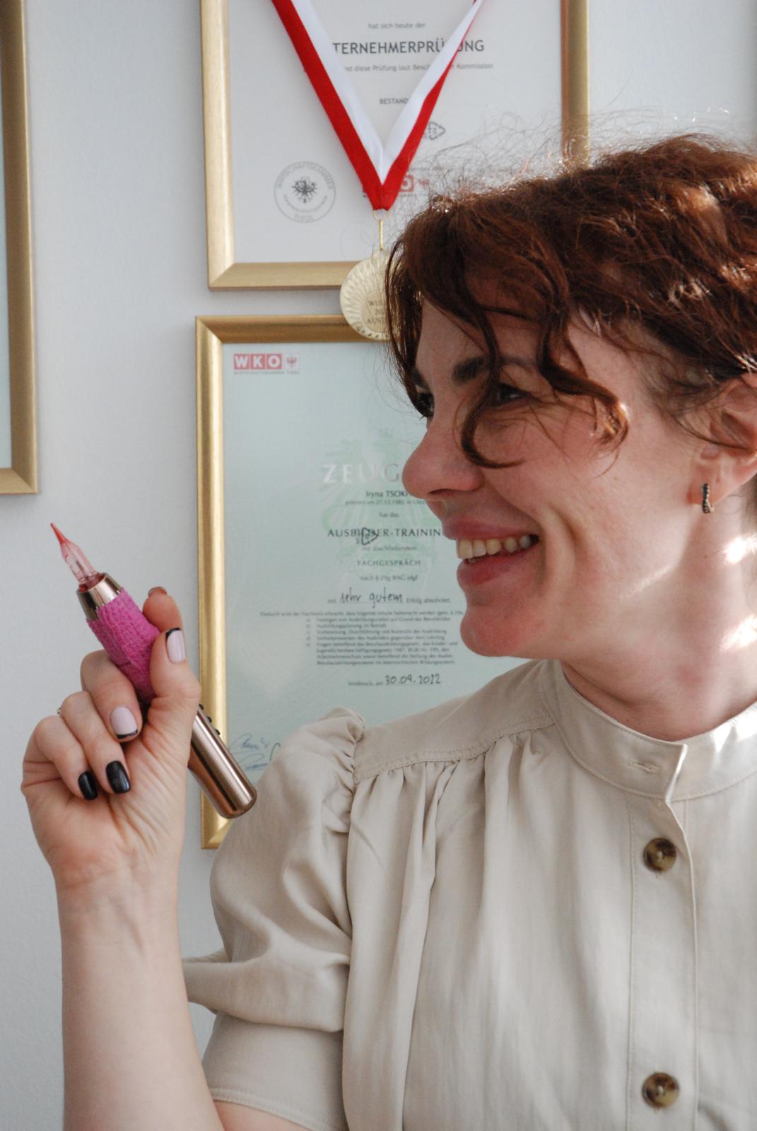 PMU Artistin im Madam TI Studio